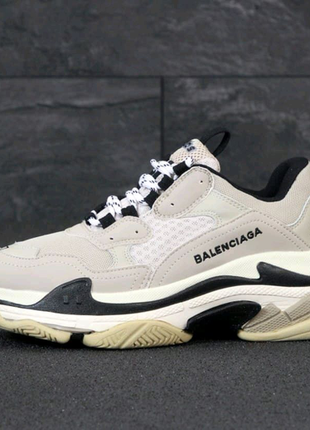 Balenciaga triple s5 фото