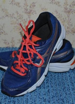 Кроссовки asics gel-ikaia 5. разм-36-37, стелька 23,51 фото