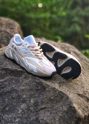 Кросівки yeezy 700 white 36-41