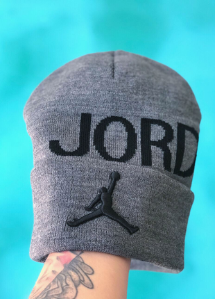 Шапка jordan акція