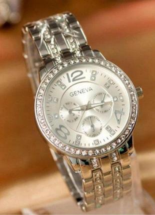 Жіночий класичний годинник geneva silver4 фото