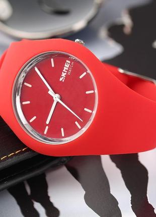 Жіночий оригінальний наручний годинник skmei 9068 rubber (черв...7 фото