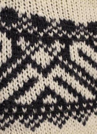Жакардовий светр реглан з сердечками5 фото