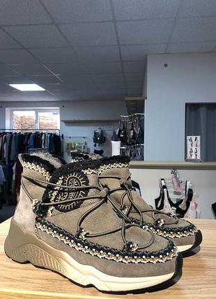 Теплі кросівки з натуральної овчини ash