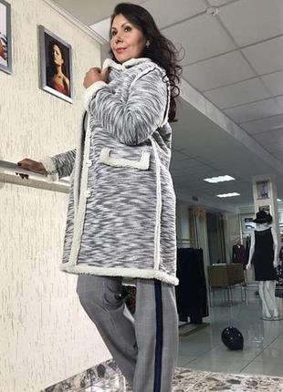 Пальто зі штучним хутром баранчика