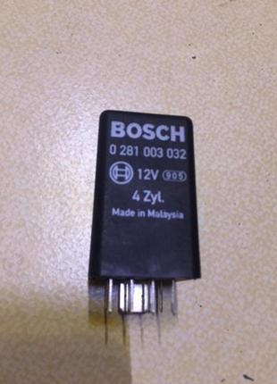 0281003032 bosch реле свічок накалювання 038907281b