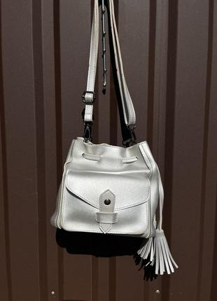 Sale💙 сумочка новая маленькая через плечо серебристая
