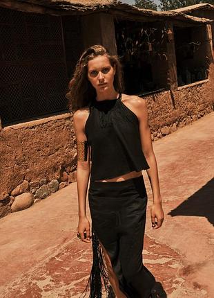 Льняной топ с воротником хальтер с бахрамой zara