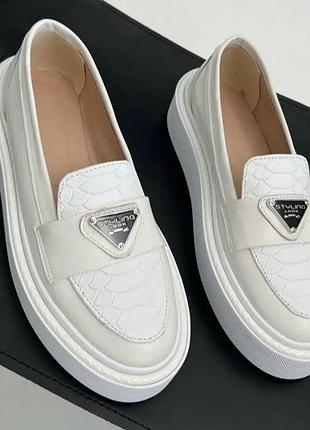 Лоферы. натуральная кожа.