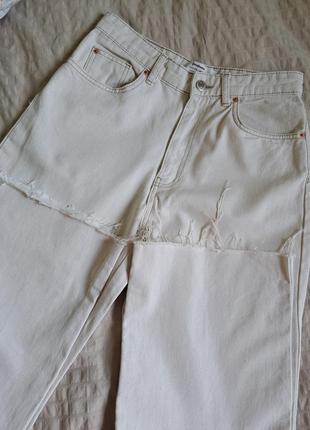 Женские базовые молочные джинсы трубы широкие палаццо stradivarius5 фото