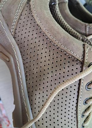 Кросівки шкіряні