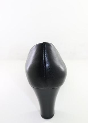 Туфлі жіночі класичні шкіряні чорні на підборах 7.сантиметри р...6 фото