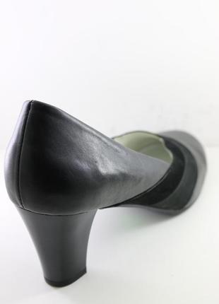 Туфлі жіночі класичні шкіряні чорні на підборах 7.сантиметри р...7 фото