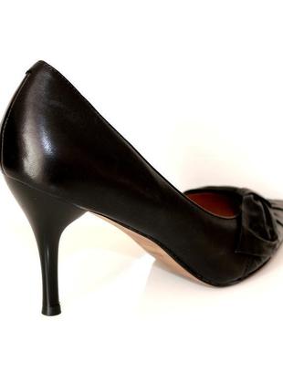 Туфлі жіночі шкіряні чорні на шпильці з гострим носком conni к...7 фото