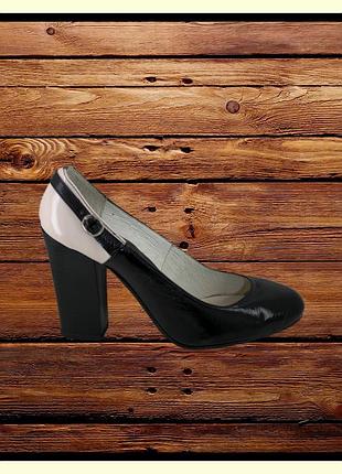 Туфлі комбіновані лаковані liv