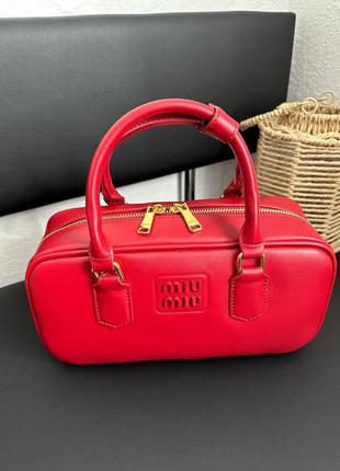 Сумка красная кожаная в стиле miu miu arcadie bag3 фото