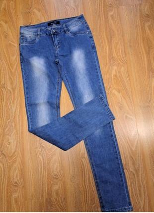 Новые джинсы стрейчивые 44-46