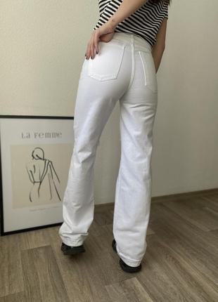 Белые джинсы с разрезами mango wide leg / белые джинсы с разрезами манго4 фото