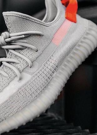 Кроссовки adidas yeezy 350 v2 мужские и женские унисекс7 фото