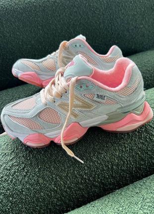 Женские замшевые кроссовки new balance 9060 joe freshgoods inside voices baby shower blue10 фото