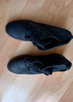 Кожаные ботиночки черные