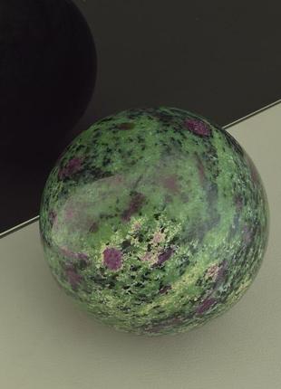 Куля цоізит природний мінерал, розмір 79x79мм, вага 890,5 г.