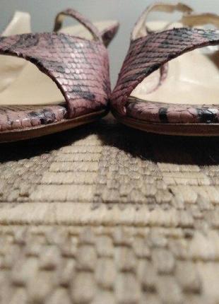 Натуральні шкіряні босоніжки peter kaiser 41 розмір оригінал.10 фото