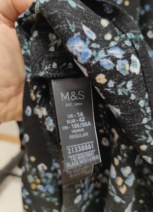 Чорне плаття в принт із віскози від marks and spencils3 фото