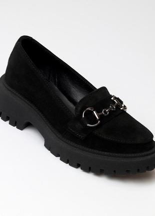 Замшевые женские черные лоферы на каблуке весенне осенние туфли натуральная замша весна осень7 фото