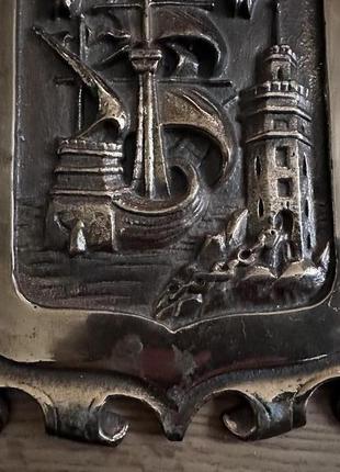 Бронзовый сантандерский герб.7 фото