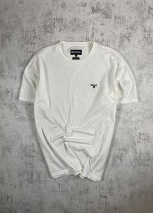 Barbour: белая футболка с вышитым логотипом