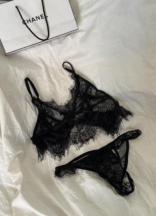 Комплект белья в виде agent provocateur