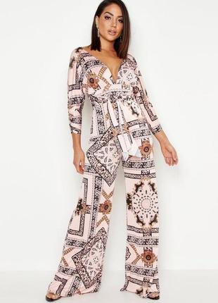 Мегабатальный брючный комбинезон палаццо boohoo.