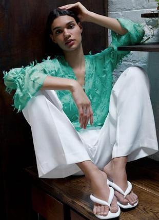 555.невероятная нежная блузка известного испанского бренда zara