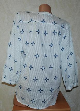 Блуза легка, принтована бренду next
 /100% хлопок/свободный крой/3 фото