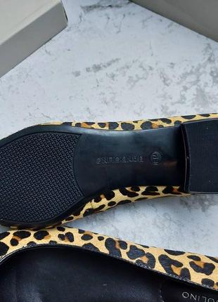 Bandolino оригінал класичні туфлі на невеликому каблуці під леопард, хутро поні4 фото