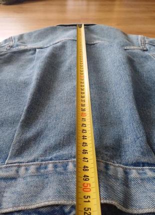 Куртка джинсовая винтажная guess style 10874 size l
есть потертости, добавляющие стиль9 фото