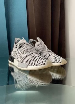 Кроссовки adidas nmd