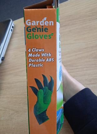 Резиновые перчатки с когтями для сада и огорода2 фото