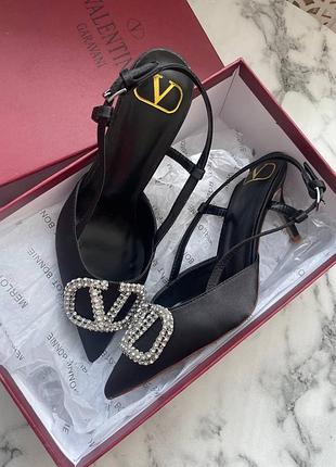 Жіночі туфлі босоніжки вантино valentino🌺 скидка 30%3 фото