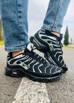 Мужские кроссовки nike air max plus tn black silver green