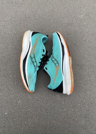 Кроссовки saucony endorphin speed 2 47/30.53 фото