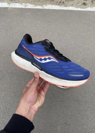 Кроссовки saucony triumph 19 44.5/28.5 см3 фото