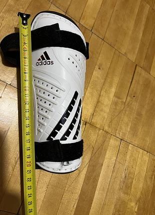 Щитки adidas 5