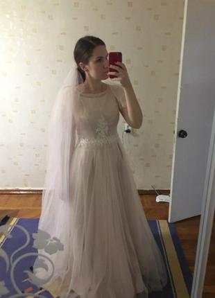 Свадебное платье изумительного цвета1 фото