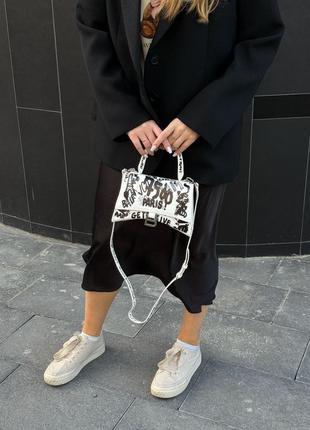 Balenciaga hourglass small handbag graffiti in white8 фото