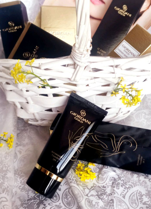 Матуюча пудрова тональна основа giordani gold metamorphosis