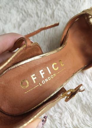 Кожаные босоножки, золотые босоножки