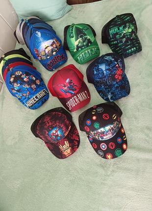 Детские кепки "roblox"