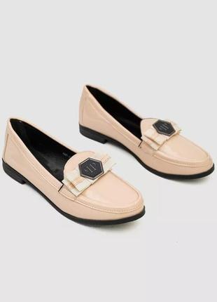 Туфли женские лаковые  цвет светло-бежевый3 фото